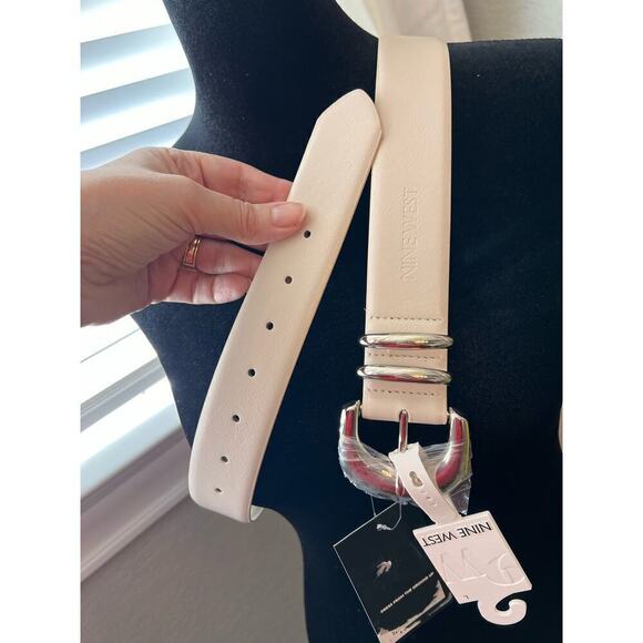 NWT‎ Nine West cream & silver ladies belt, sz L. - Picture 1 of 6